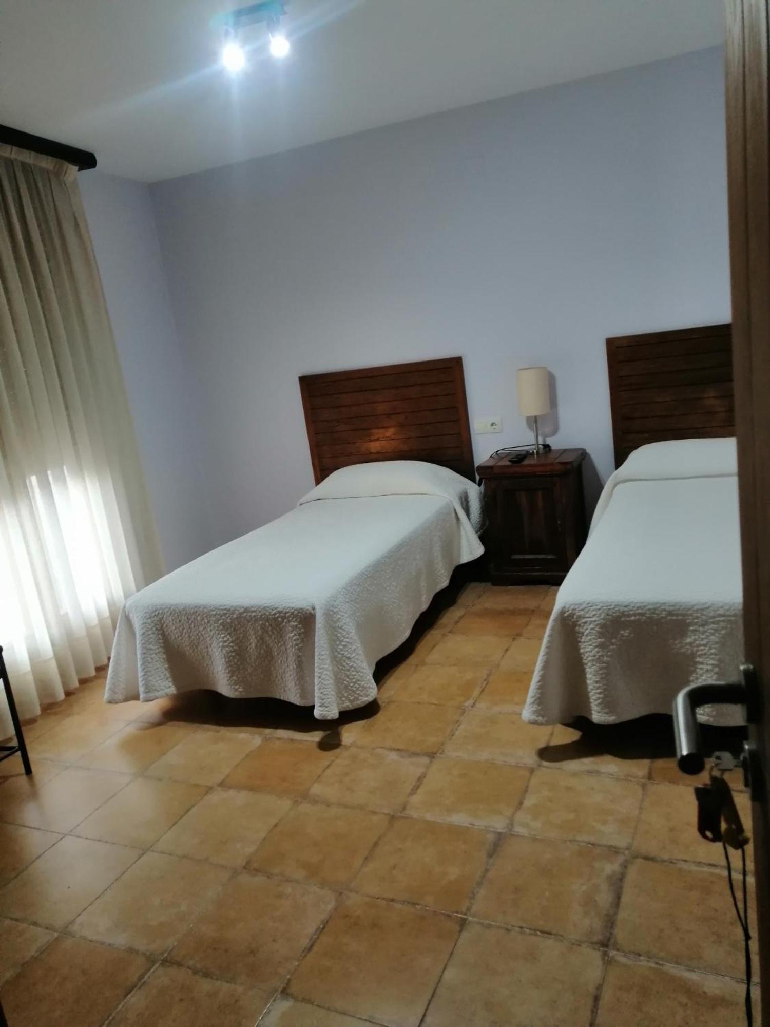 Hostal Bar Restaurante Villa Cerollera Kültér fotó